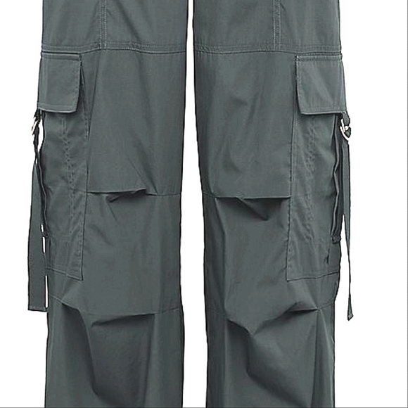 NWT Lightweight XL Cargo Pants with 6 Pockets & Buckle Strap Closures - Picture 9 of 13